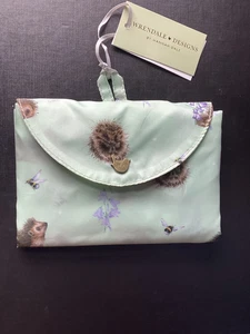 Wrendale foldable shopping bag "AWAKENING" (hedgehogs on pale green - Picture 1 of 2
