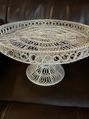 Soporte de pastelería/pastelería vintage de alambre de inspiración francesa aspecto antiguo desgastado Foto 1 de 4