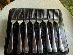 Hampton Forge Signature Flatware 8 Dinner Forks Heavy Stainless Steel China 025 - Picture 1 of 8