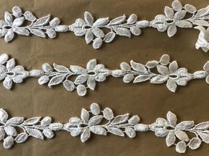 9 1/4 YDS LOVELY IVORY BRIDAL FLORAL RAYON VENISE LACE GALLOON - Picture 1 of 3