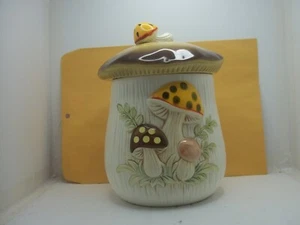 Vintage Merry Mushroom 7.5 Ceramic Canister / Jar with Lid - SEARS Roebuck 1978 - Picture 1 of 7