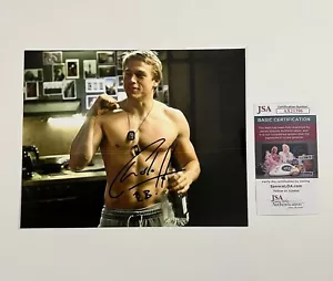 FOTO FIRMADA POR CHARLIE HUNNAM 8x10 HIJOS DE LA ANARQUÍA PACIFIC RIM CERTIFICADO DE AUTENTICIDAD JSA - Imagen 1 de 3