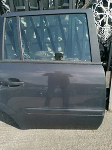 Vauxhall Zafira 2014 1,8 gasolina puerta trasera derecha Z190Tabr - Imagen 1 de 2