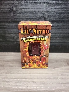 Lanzallamas Candy Company Lil' Nitro: El oso de goma más caliente del mundo - Rojo - Imagen 1 de 7