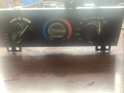 1994 -1996 Chevy Impala Climate Control With Rear Defrost Button And Cable - Image 1 of 3