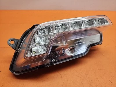 10-13 MERCEDES-BENZ E350 550 LOWER RIGHT FOG LIGHT OE RH LED |  A 212 820 08 56 - Image 1 of 4