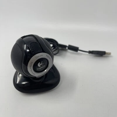Logitech QuickCam Communicate Deluxe V-UBE43 USB Webcam w/ Privacy Slider Screen - Image 1 of 4