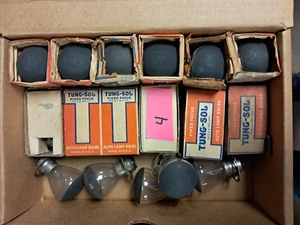 6 Volt Auto Lightbulb 2331-S 32-32CP DC-2 Shaded Replacement Bulb Headlight - Picture 1 of 6