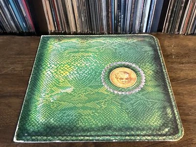 Alice Cooper - Billion Dollar Babies (LP, Album, RP, Gat) (Very Good (VG)) - 336 - Image 1 of 4