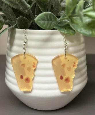 HOOK DROP DANGLE EARRINGS SILVER  SWISS CHEESE HEAD WEDGE GREEN BAY PACKERS Foto 1 de 2