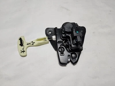 2006 - 2010 Dodge Charger Rear Trunk Latch Assembly (OEM)  - Image 1 of 4