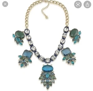 $150 Carolee Gold Tone Blue & Green Flowers Statement Necklace BOAT HOUSE X503 - Picture 1 of 9