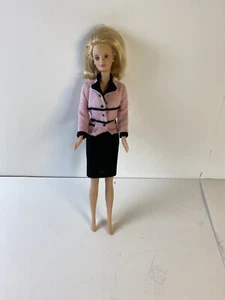 MUÑECA BARBIE REPRESENTANTE MATTEL AVON 1998 DE COLECCIÓN - Imagen 1 de 5