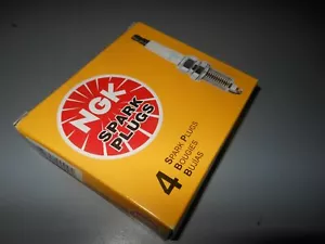 NGK SPARK PLUGS DPR8EA-9 HONDA SHADOW VLX600 VTC600C CD 1988-2007 4 Pack - Picture 1 of 1