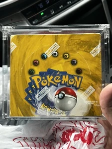 1999 Pokemon Base Set Unlimited Booster Box WOTC Sealed - Picture 1 of 2