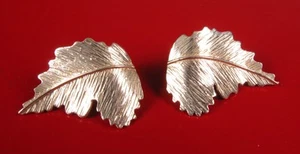 CLASSIC DESIGNER SIGNED STATEMENT EARRINGS HEAVY BOLD STERLING SILVER LEAF MOTIF - Picture 1 of 5