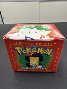 Burger King 1998 Pokémon Togepi enchapado en oro de 23 quilates caja de cartas Poke Ball sellado nuevo - Imagen 1 de 4