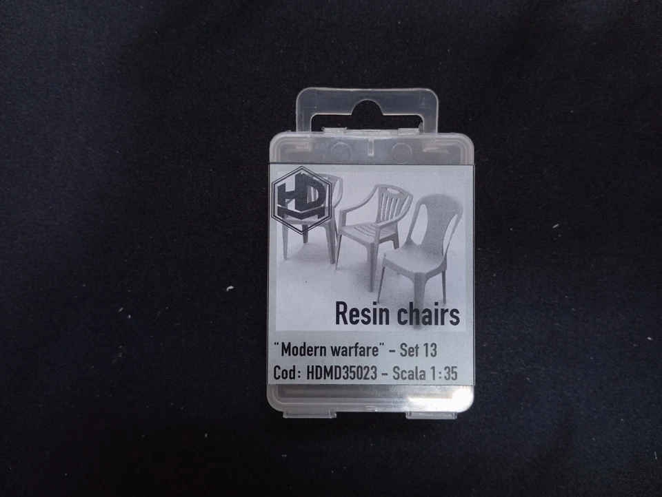 HD MODEL 1:35 Resin chairs kit HDMD35023 - Immagine 1 di 1