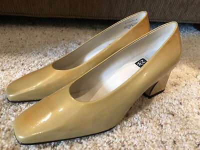 Mujer Damas Nine West Gabrielle Gold Rush Cuero Mediano Zapatos de salón Talla 7M Foto 1 de 4