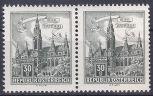 Paar Bauten 30g mit markantem Fleck unten rechts vom Turm Postfrisch ** - Picture 1 of 3