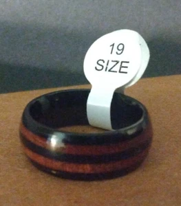 Men's Unisex artificial Wood Inlay Wedding Ring sz 9.25 Black Stainless Steel - Picture 1 of 3