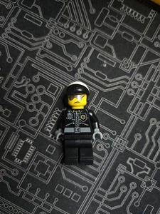 LEGO The LEGO Movie Scribble-Face Bad Cop Minifigure (tlm007) - Picture 1 of 2