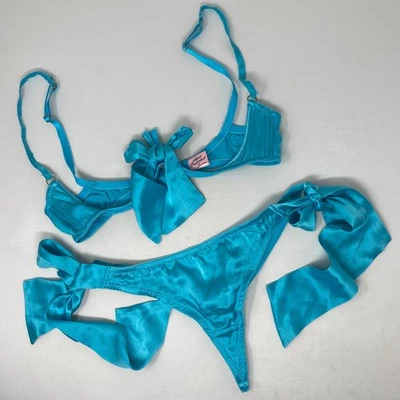 Conjunto mediano de seda turquesa Marylin Agent Provocateur Foto 1 de 4
