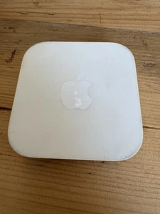 Apple AirPort Express A1392 Wi-Fi Router & AirPlay 2 Streamer - Photo 1/7