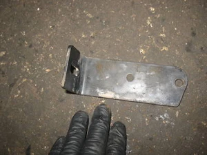83 CUSHMAN HAULSTER MISC BRACKET @ - Picture 1 of 2