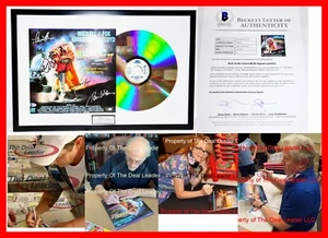 BACK TO THE FUTURE 2 MICHAEL J FOX Lloyd +2 DISCO LÁSER ENMARCADO FIRMADO POR ELENCO BECKETT - Imagen 1 de 10