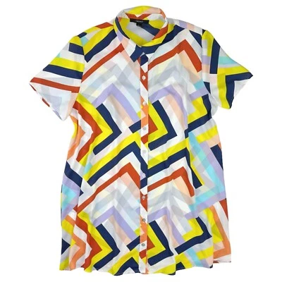 Blusa túnica semi transparente Forever 21 talla grande con botones manga corta a rayas geométricas Foto 1 de 4