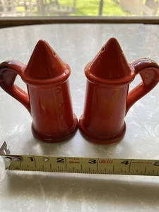 Metlox Pottery Poppy Trail Red Rooster Salt & Pepper Shaker Set - Picture 1 of 10