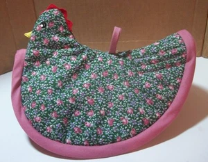 Handgefertigter Huhn Topflappen ca. 7x6" grün mit Mauve & Lavendel Blumen - Bild 1 von 2