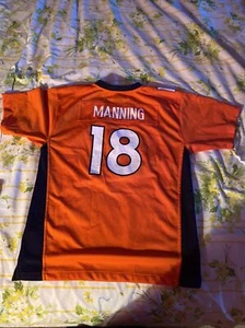 Peyton Manning Broncos Jersey Youth XL - Picture 1 of 12