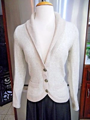 CÁRDIGAN GUESS SUÉTER BEIGE CREMA TALLA S MANGA LARGA BOLSILLOS DELANTEROS CIERRE DE 3 BOTONES Foto 1 de 2