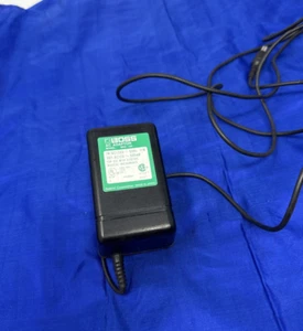 Boss AC Adapter Model BRA-120 IN:AC120V~60Hz 11W OUT : AC12 V~ 500mA - Picture 1 of 17