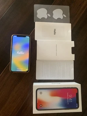 Apple iPhone X 256GB GSM/CDMA Unlocked - w/ Original Box - Image 1 of 2