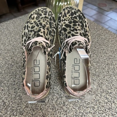Hey Dude NWT Youth Girls’s Size 3 Leo Nut Leopard Print Pink Heel Details - Image 1 of 4
