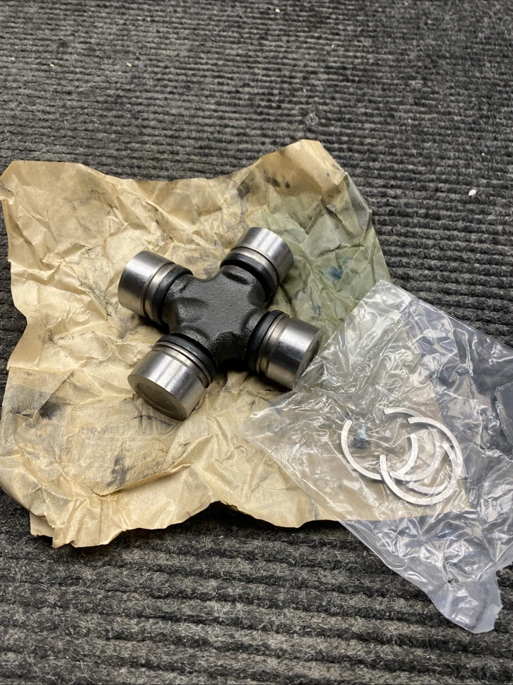 Junta universal Moog / Carquest 246 junta en U 015-2097-4 Foto 1 de 4