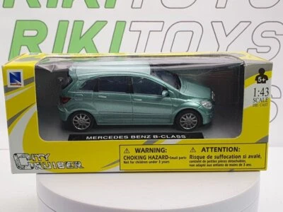 Mercedes Klasse B New Ray 1/43 Verde - Immagine 1 di 3
