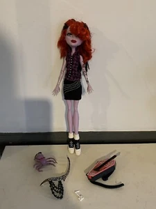 Monster High Puppe Operette First Wave mit Haustierspinne - Bild 1 von 7