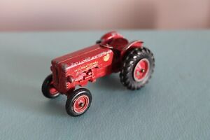 Matchbox 3” McCORMICK INTERNATIONAL B-250 King Size TRACTOR Diecast No:4 RED 