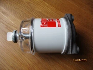 MONTAGGIO FILTRO CARBURANTE TRATTORE - Foto 1 di 5