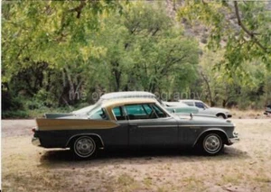 AUTO D'EPOCA RETROVATA FOTO COLORE originale istantanea SPEDIZIONE GRATUITA 02 31 M - Foto 1 di 1