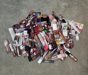 Huge 112 Piece Cosmetic Mixed Beauty Accessories Makeup Lot Covergirl Revlon Etc - Picture 1 of 4