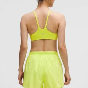 Reggiseno Lululemon Wunder Train Strappy Racer nuovo con etichette supporto leggero coppa A/B uva acida 10 - Foto 1 di 16