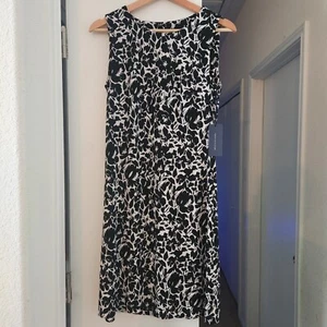 NEW Tommy Hilfiger Sz 4 Sleeveless Dress Black/White Midi Floral A8UJ4U9A NWT - Picture 1 of 8
