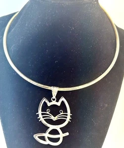GoldTone Cut-Out Cat Kitten Black Eyes Necklace Choker Collar Pendant - Picture 1 of 18