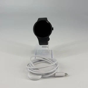 Google Pixel Watch 3 45mm czarny aluminium (GPS) z czarnym paskiem sportowym - dobry - Zdjęcie 1 z 5
