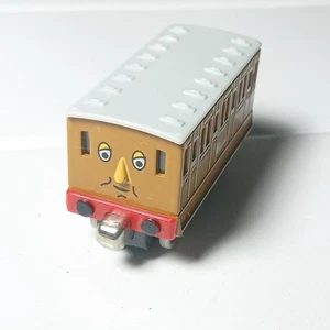 Limited 2002 Thomas the Train Magnetic Metal Diecast Passenger Car Clarabel Toy - Bild 1 von 6